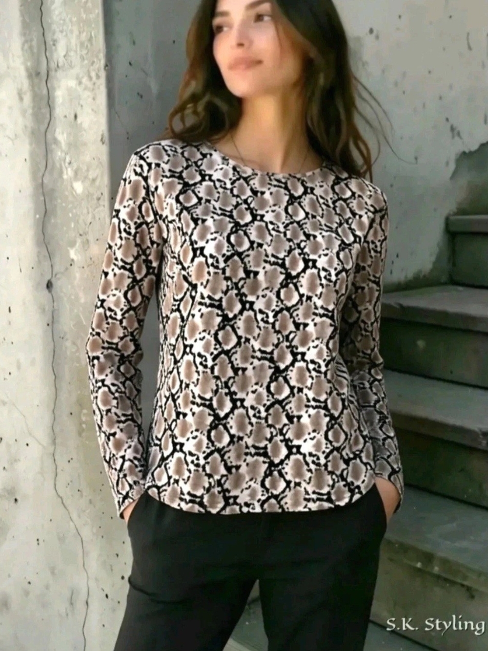 Kim Rogers Snakeskin Look Black Green Tan Knit Top Long Sleeve Women's size XL